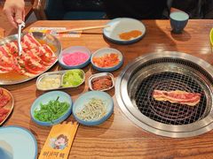 -明洞阿姨·韩式酱蟹烤肉·创意料理(三元桥店)