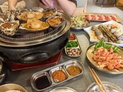 -围炉肉舍•炭烤活鳗•丹东海鲜烤肉(步行街店)