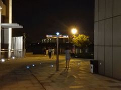 -万象城-停车场