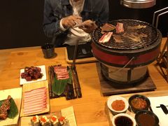 -炙忧烤肉屋(中国铁建广场店)