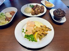 香烤三文鱼配时蔬-宜家·瑞典风味餐厅(四元桥店)