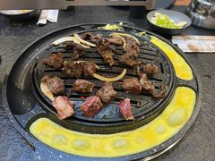 -七甲山烤肉(长白山奇石山珍根艺一条街店)