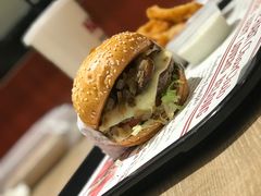 -The Habit Burger Grill 哈比特汉堡(爱琴海店)