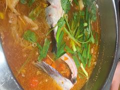 -野山舂·贵州现舂酸汤火锅(鸿通城店)