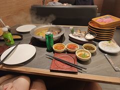 -牛YO寿喜烧·铁板烧和牛火锅自助(市府恒隆店)