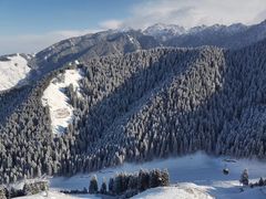 -丝绸之路山地度假区滑雪场