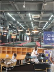 -零重力蹦床空间·滑梯·海洋球·团建(奥特莱斯店)
