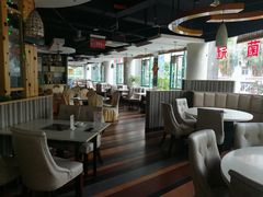 大堂-尚品海鲜肥牛自助火锅(湖明店)