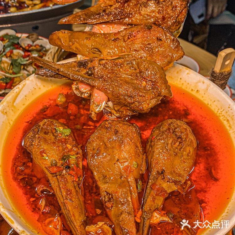 为了这盘夺命鸭脑壳！我愿意永远留在重庆！