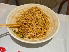 -肥肥虾庄·金牌油焖大虾(汉口城市广场店)