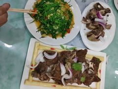-苏莱特色牛骨滩羊手抓馆(长城东街总店)