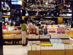 -诚品(信义店)