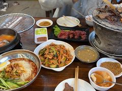 -韩风烤牛肉冷面店
