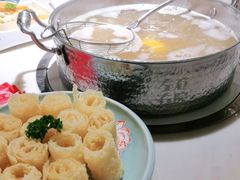 -左庭右院鲜牛肉火锅(浦江欢乐颂店)
