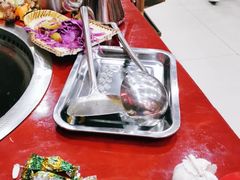 -哈尔滨东北铁锅炖(都督街店)