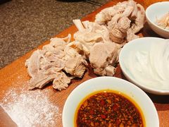 滩羊手抓肉-丝路金桃·新疆菜(徐汇店)