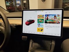 -TESLA 特斯拉(上海太古汇体验店)