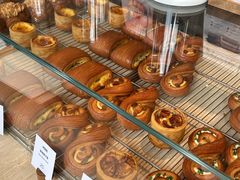 -VERIE BAKEHOUSE