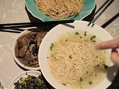 -松鹤面馆·古法焖肉面(观前店)