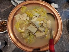 白菜叶炖冻豆腐肉-新乾隆酒楼(帝景园店)