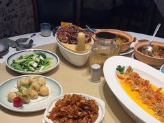 -八府香鸭·啫啫煲(华山路店)