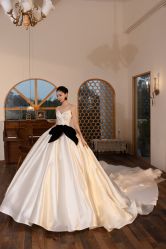 -MISS MIA 婚纱品牌馆