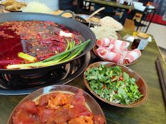 -黄潇洒老火锅(九眼桥宏济巷店)