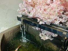 -愉肴麻辣香锅(中山路店)