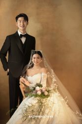 -卡兹摄影STUDIO婚纱摄影(文化路万达店)