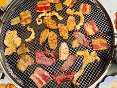 -小辣椒汤锅烧烤(温泉南街店)