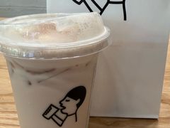 -喜茶(上海打浦桥日月光gelato lab+店)