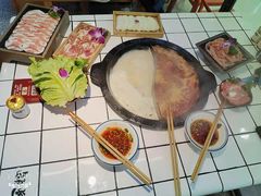 -卤校长重庆老火锅(南岗万达店)