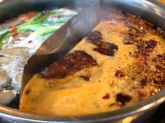 -岗上渣渣老火锅(两路口店)