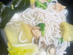 -万记麻辣烫国展总店