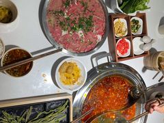 -老房老舍重庆火锅(假日城市店)