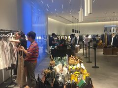-URBAN REVIVO(大信新都汇店)