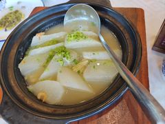 鸡汤萝卜-五月花海鲜城