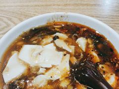 -三好食堂(煎饺·馄饨·肉饼米线·盛世广场店)