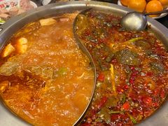 -沸炉重庆老火锅(军事博物馆店)