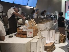 -奈雪的茶(市百一店)