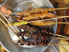 -叽叽扎扎烤肉场(生态城万达店)