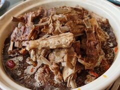 -亿诣蝎府炸酱面羊蝎子火锅(酷车小镇店)