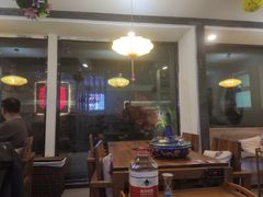 -毛辣果·贵州红酸汤牛肉火锅(西单店)
