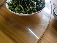 -芦茨金富饭庄·25年老字号·专做稻草鸡