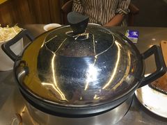 -胡须佬鸡煲四季火锅店(石厦西村直营店)