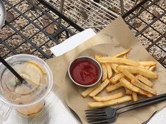 -J Create城市露营咖啡·简餐·宠物(上海动物园店)