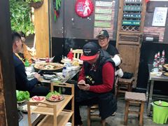 大堂-老姐石板烧烤+铜炭火锅(总店)