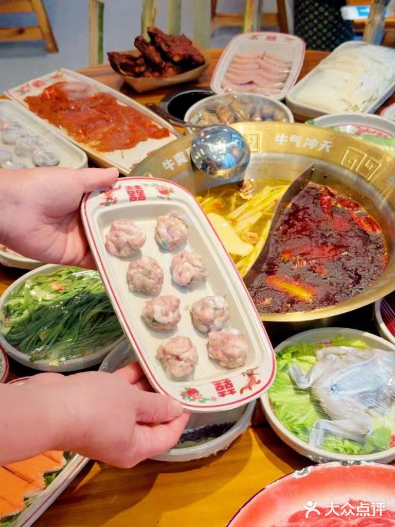 不用去重庆也能吃到正宗的串串火锅了