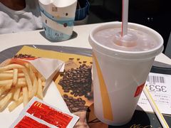 -麦当劳(红旗路店)