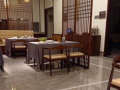 -千滋百味·醉江澜花园餐厅(街道口店)